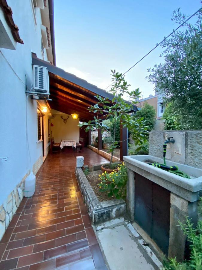 Apartmani Zora Cres Extérieur photo